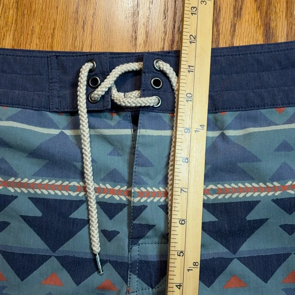 Faherty Board Shorts Mens 35 Blue Geometric Southwest Aztec Beacon MSS2207-SRT